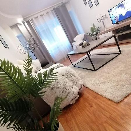 Masaryss Apartament Tulcea Exterior photo